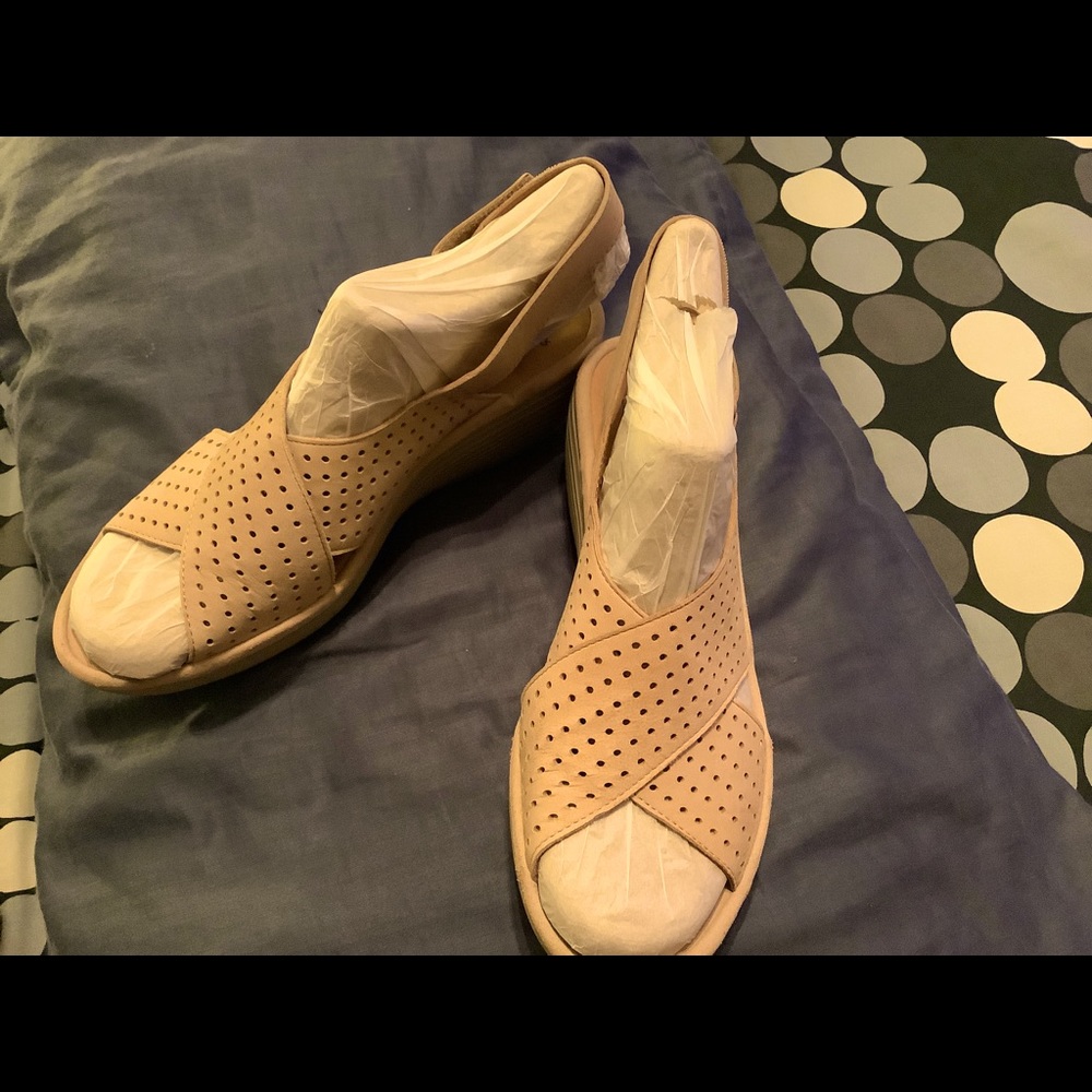 Clarks Comfort Sandals